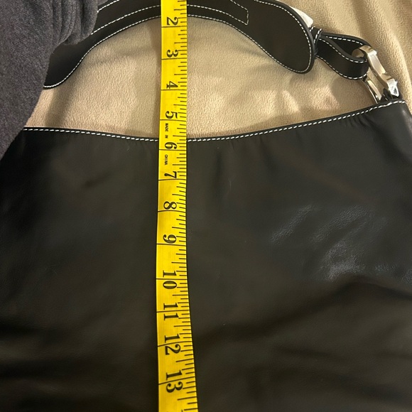 Tess Loriani, Milano New Leather & Suede Shoulder Handbag Cool Silver Hardware - Picture 15 of 16